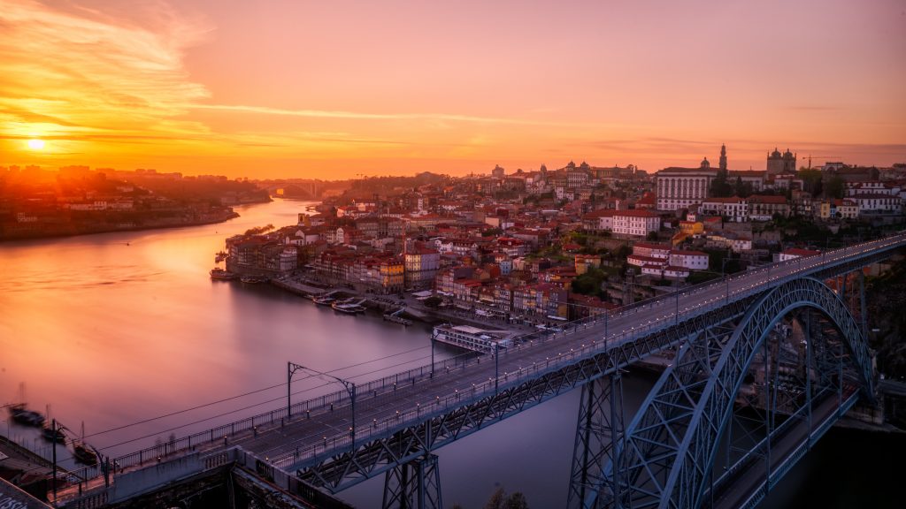 Picture by Everaldo Coelho - Porto - Portugal